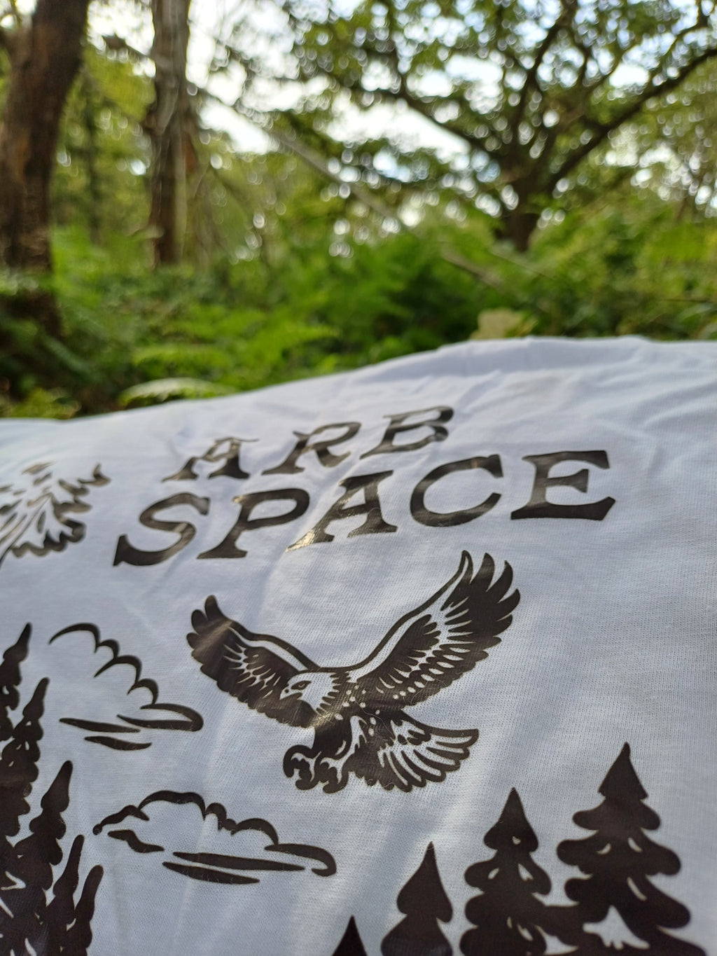The Tree climber (White - Short Sleeve)