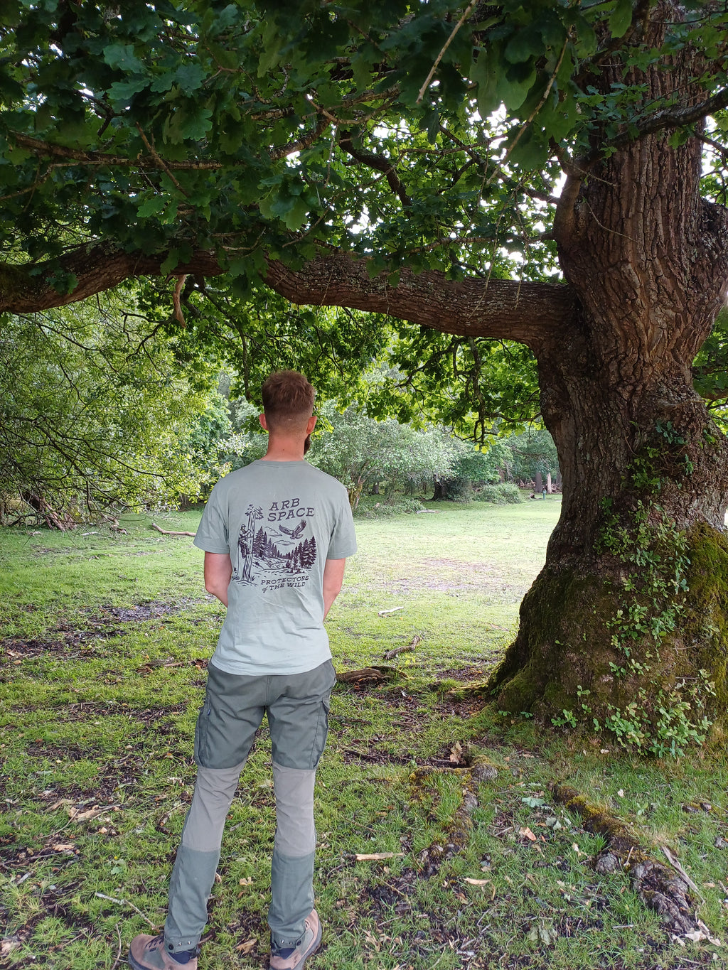 The Tree climber (Sage- Short)